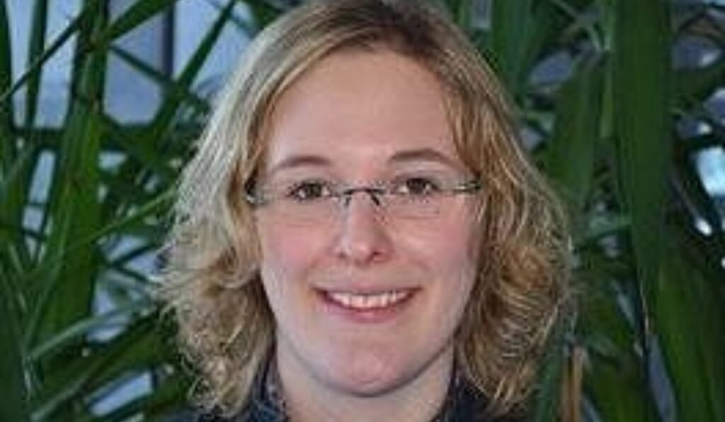 Anne Steves