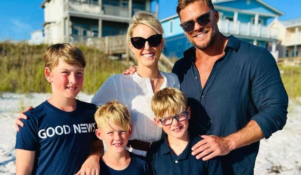 alan ritchson brothers