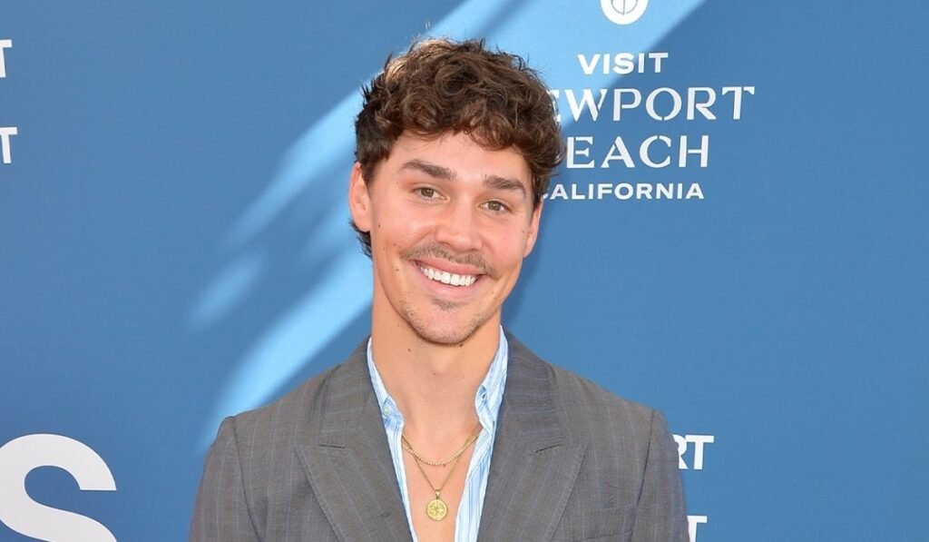 noah beck