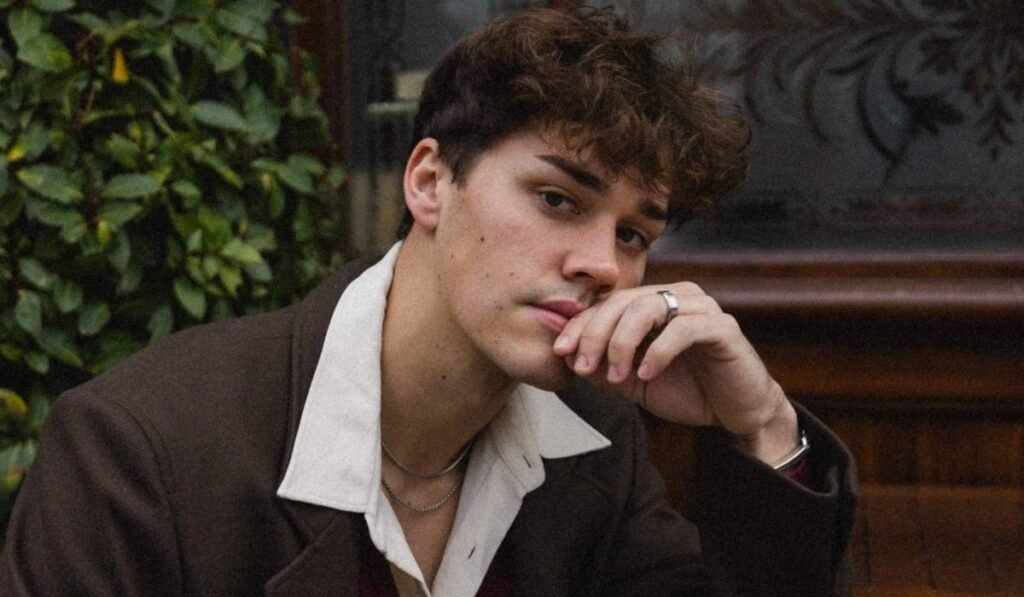 noah beck
