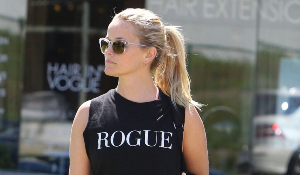 reese witherspoon sleeveless