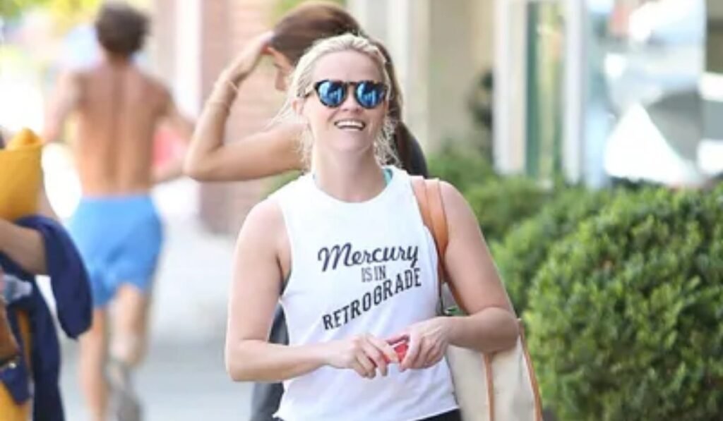 reese witherspoon sleeveless