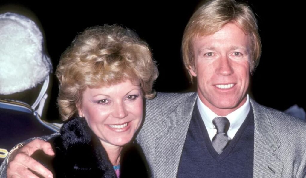 who is chuck norris married to